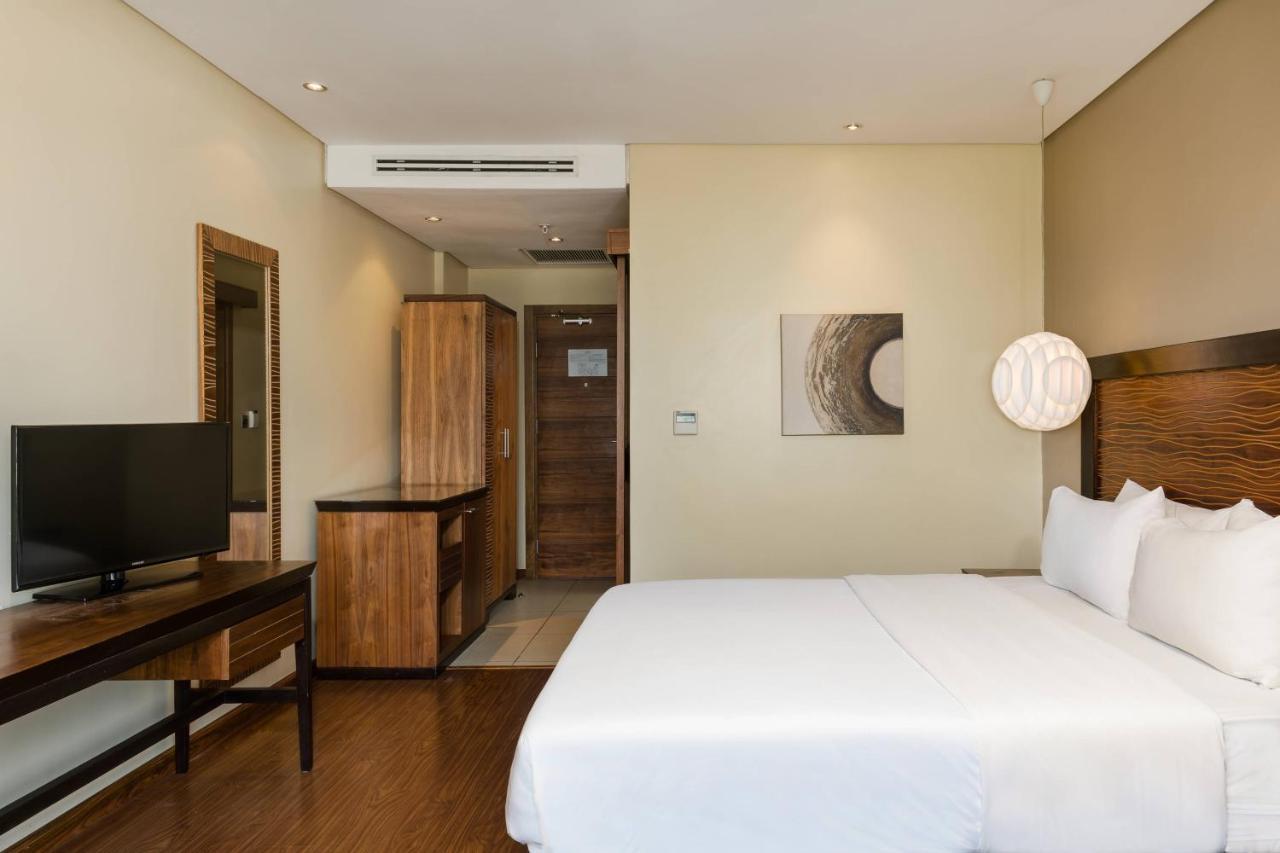 Protea Hotel By Marriott Ikeja Select Лагос Екстериор снимка