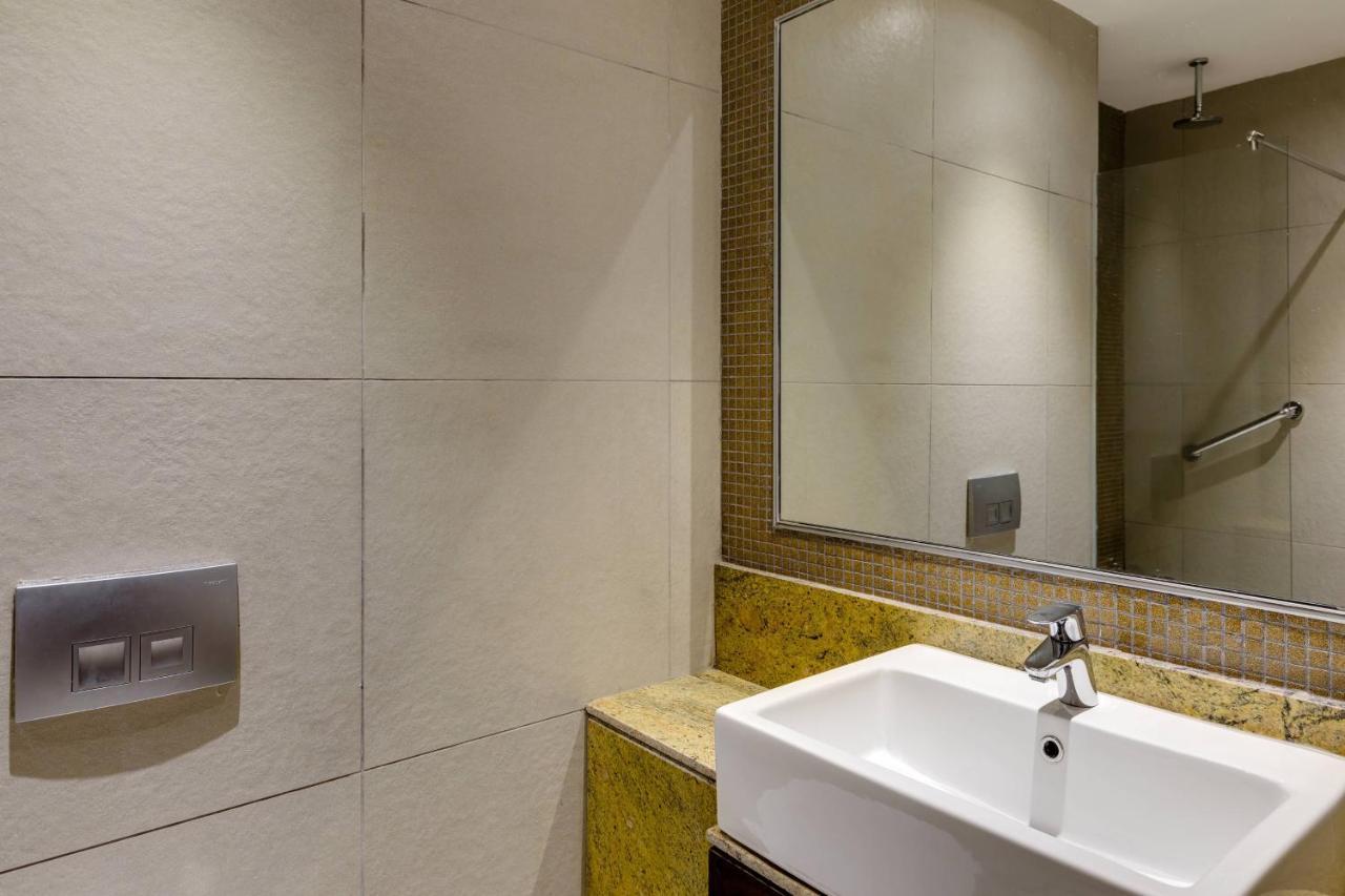 Protea Hotel By Marriott Ikeja Select Лагос Екстериор снимка