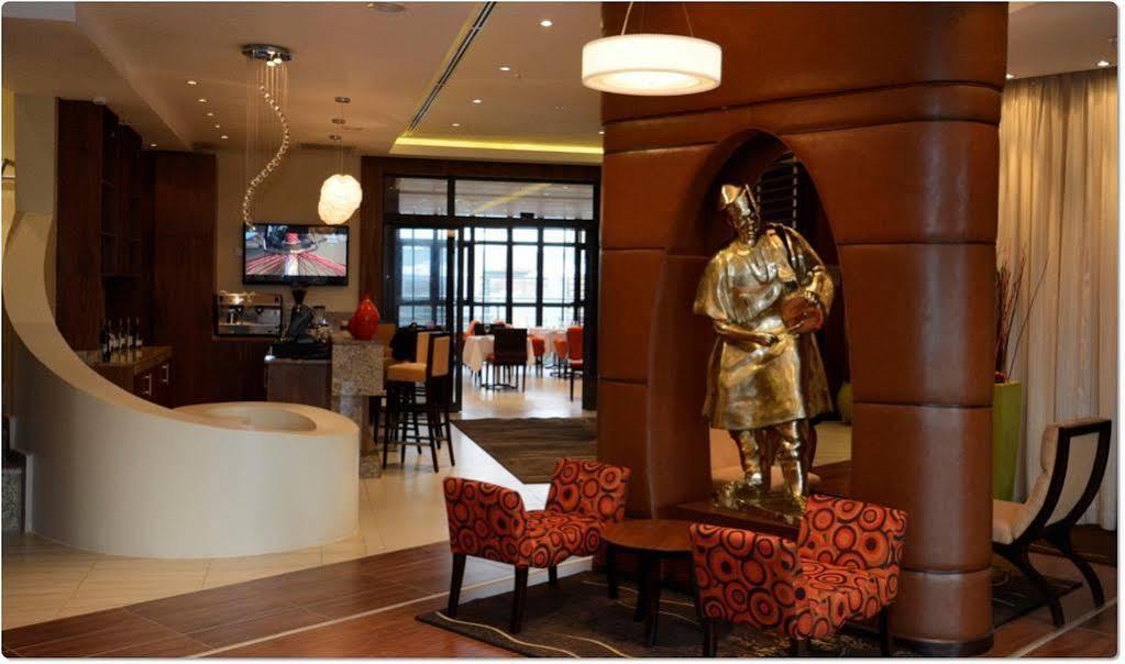 Protea Hotel By Marriott Ikeja Select Лагос Екстериор снимка