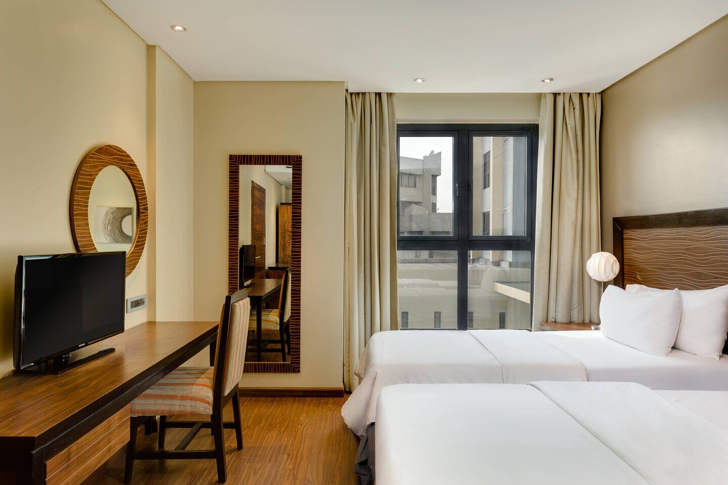 Protea Hotel By Marriott Ikeja Select Лагос Екстериор снимка