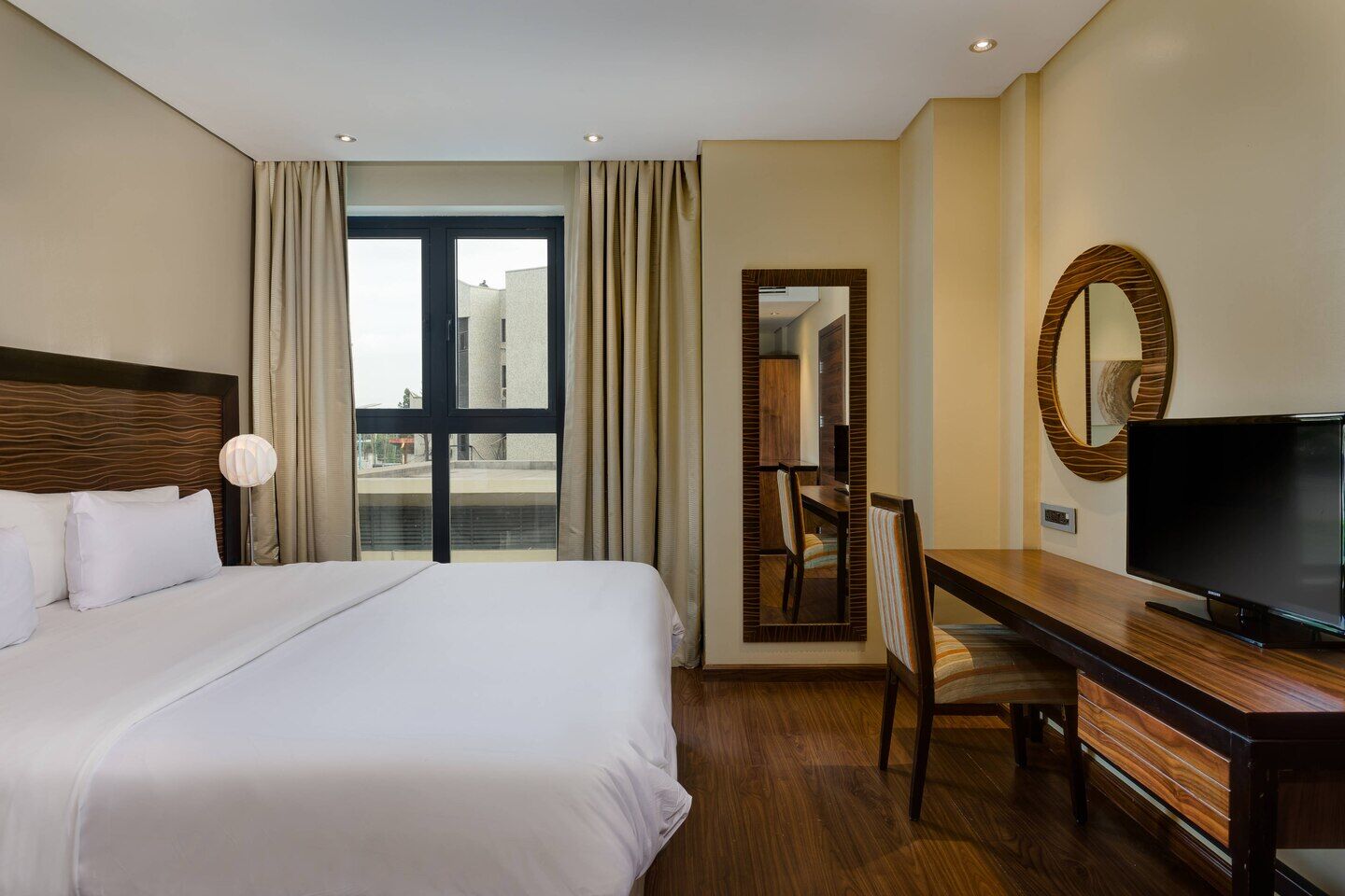 Protea Hotel By Marriott Ikeja Select Лагос Екстериор снимка